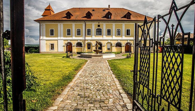 Castel Haller, Csákigorbó, Romania, Romania